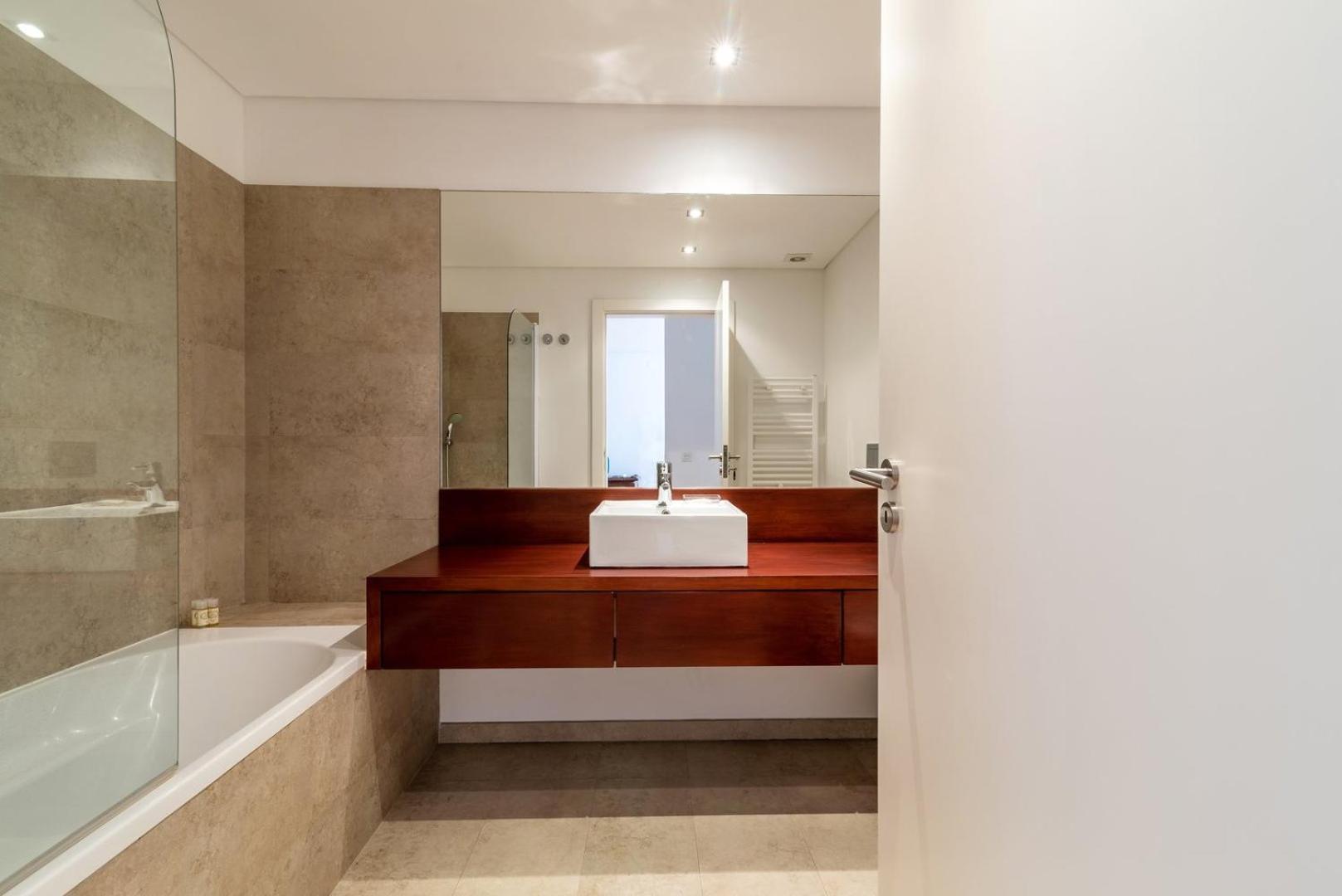 Guestready - Alges Apt With Stunning Rooftop Pool Apartment Luaran gambar