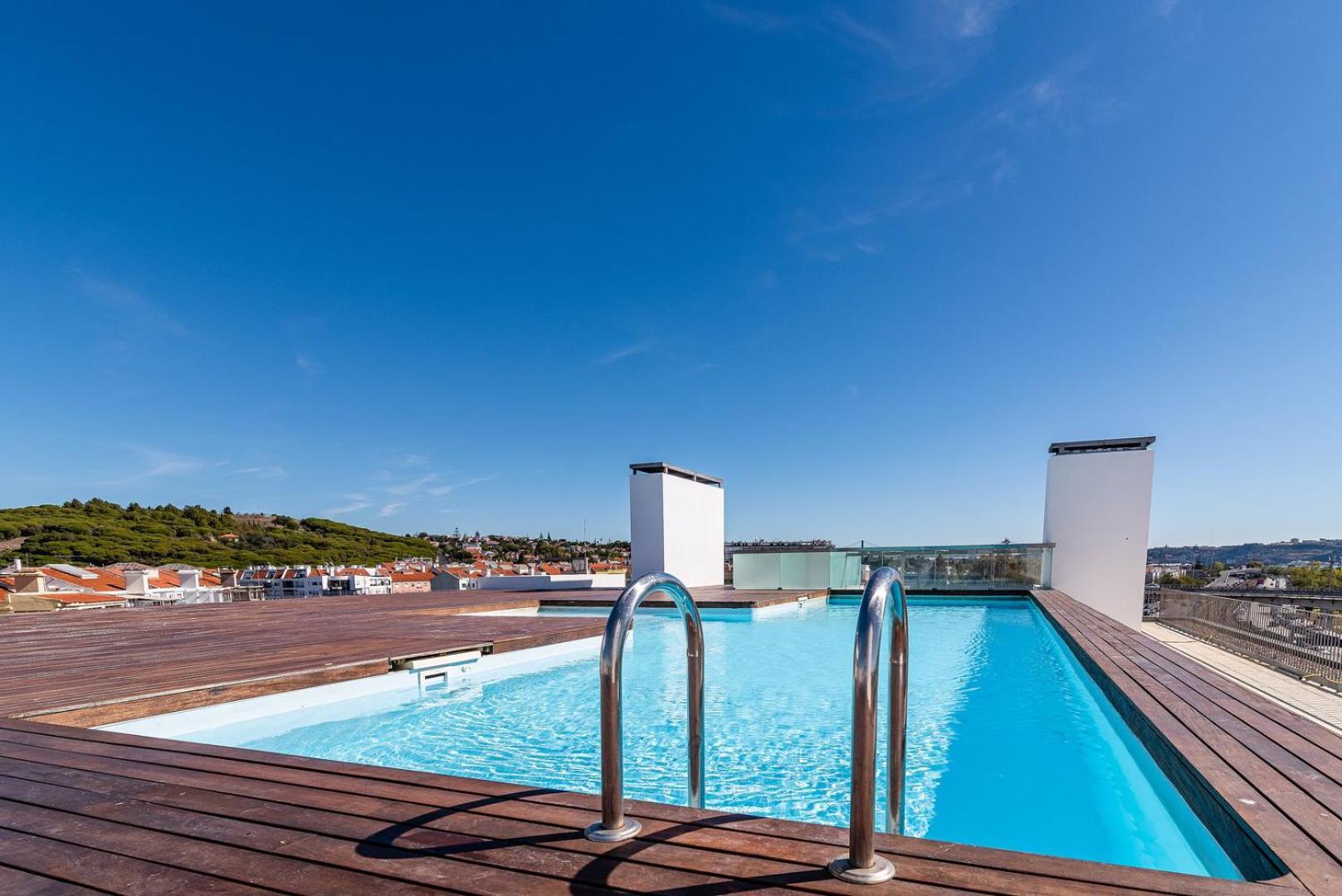 Guestready - Alges Apt With Stunning Rooftop Pool Apartment Luaran gambar